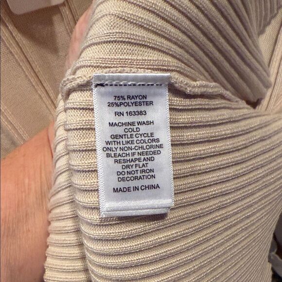 Rio & Rian Cream Crew Neck Sweater size 1X - Picture 4 of 6